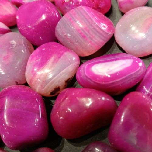 Agata Fucsia a bande burattata - Brasile-500gr